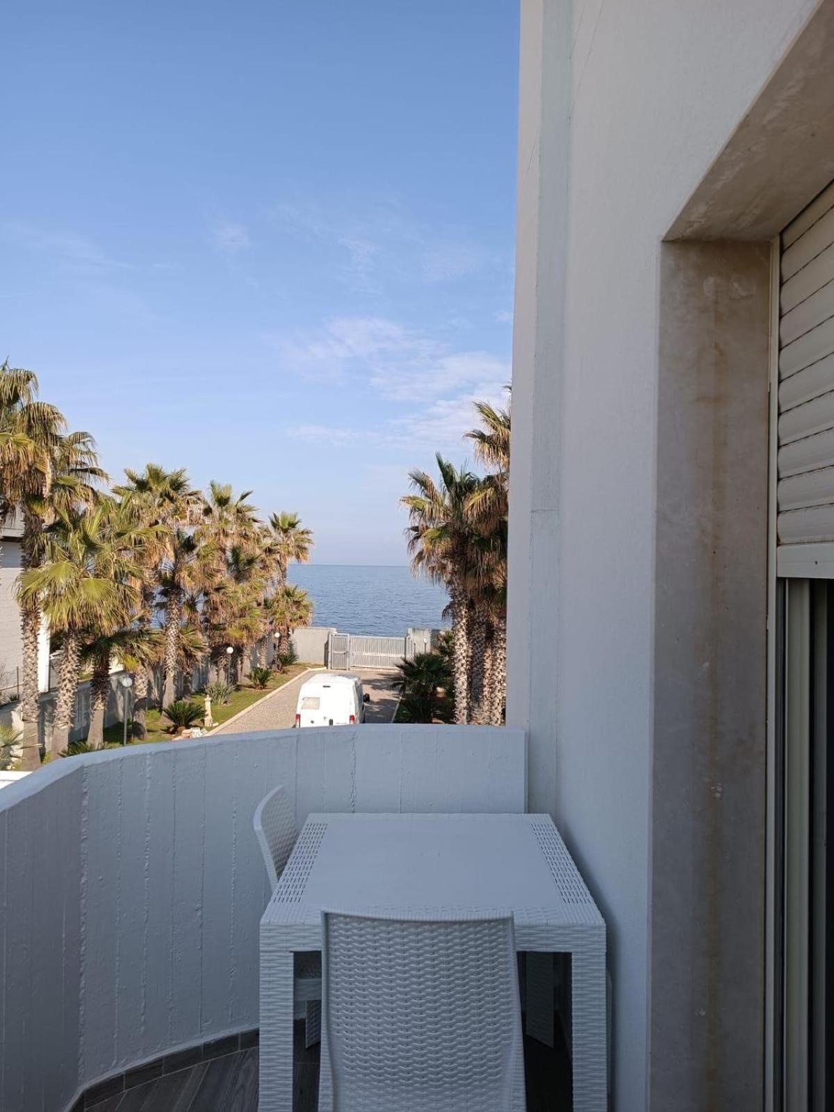 Bed and Breakfast Casa Al Mare Luxury Барі Екстер'єр фото
